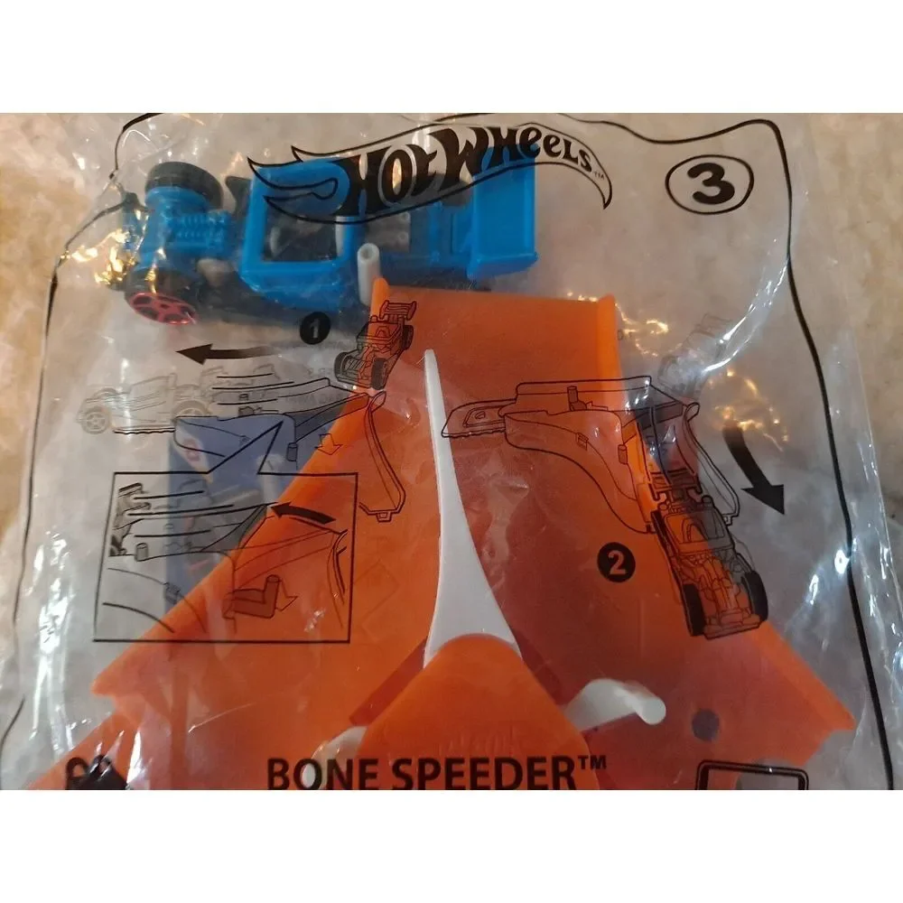 2019 Hot Wheels McDonald's Happy Meal #3 Bone Speeder‎ Track Switcher